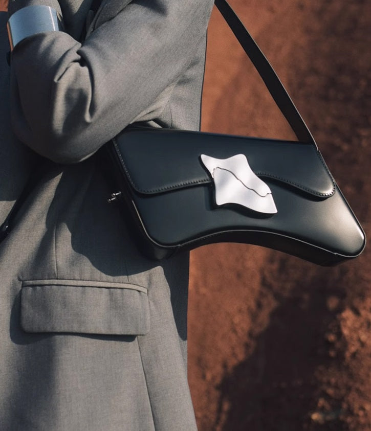 IUBALLET Style Shape Original Design Leather Women's Bag Lock Buckle - PULL.