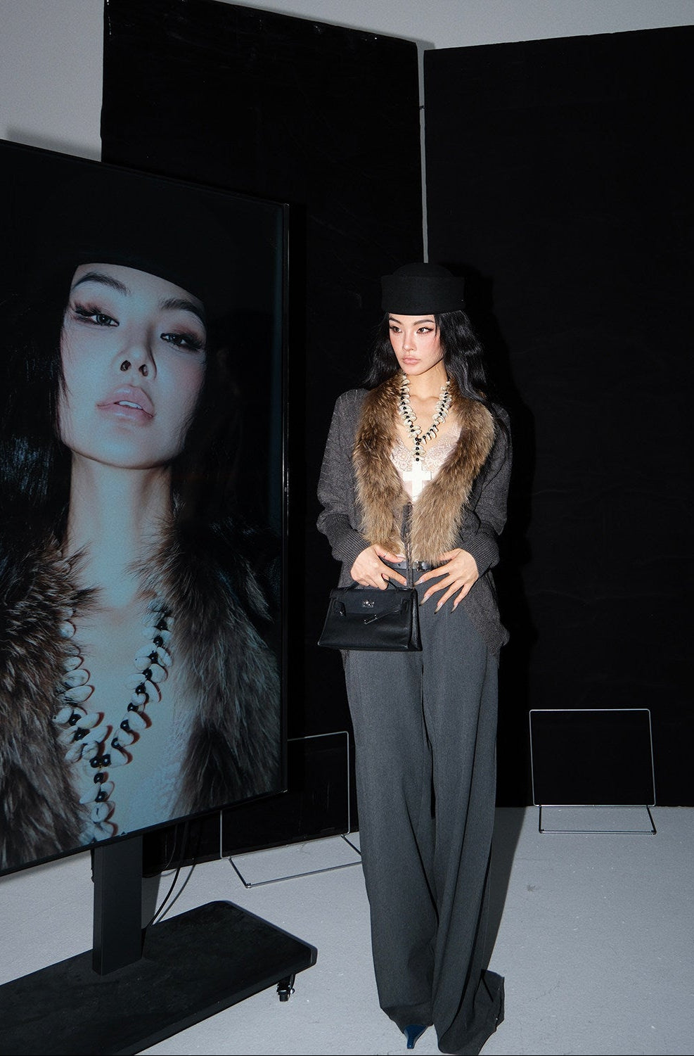 MEI SANGUAN Fur Collar Batwing Wool Sweater- JESSE