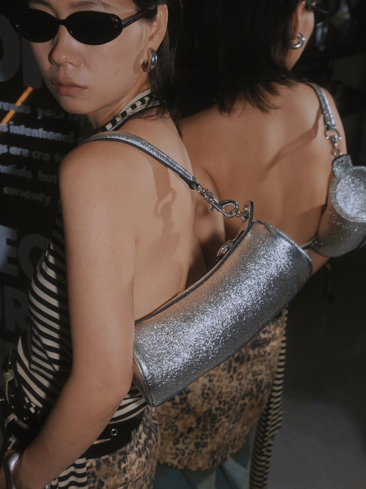 IUBALLET cyber cylinder underarm leather one-shoulder crossbody handbag - ALOE.