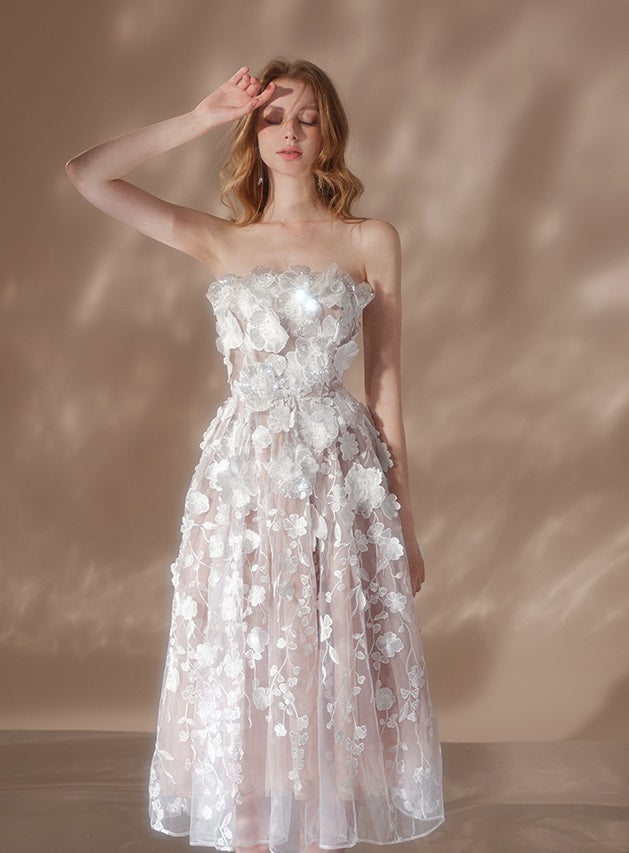 Wardrobes by Chen Elegant White Flower Lace Wedding Dress-Wissy M / White Wardrobes by Chen Elegant White Flower Lace Wedding Dress-Wissy M / White