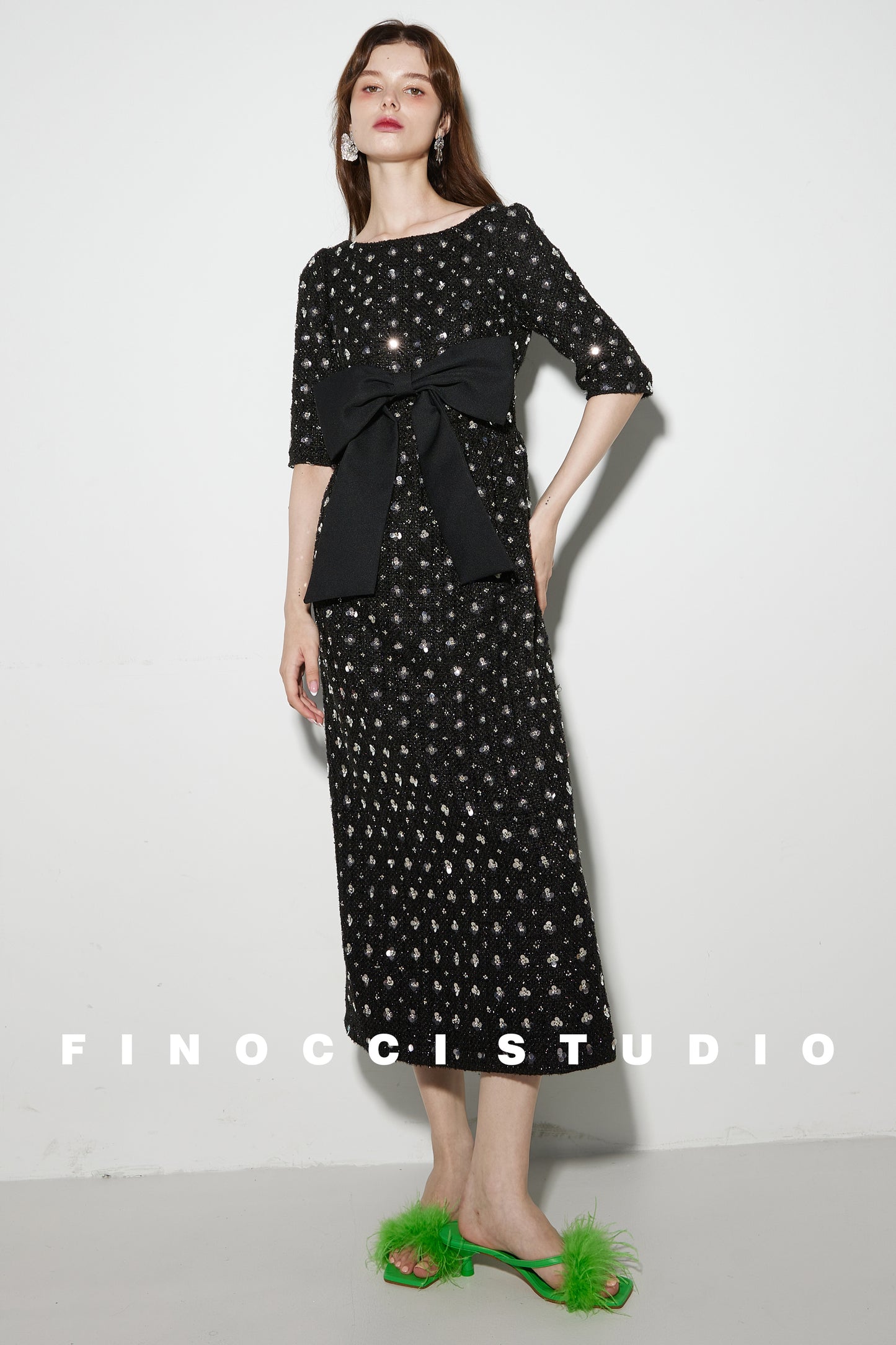 Heavy embroidered flowers vintage waist shiny silk tweed black dress - Carilow