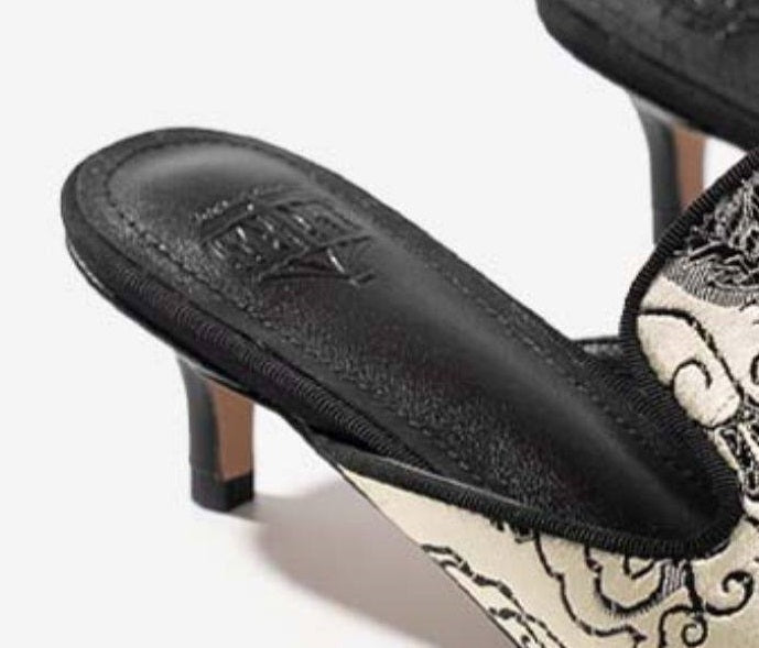 B-FEI Chinese dragon pattern embroidered kitten heel mules-JOER.