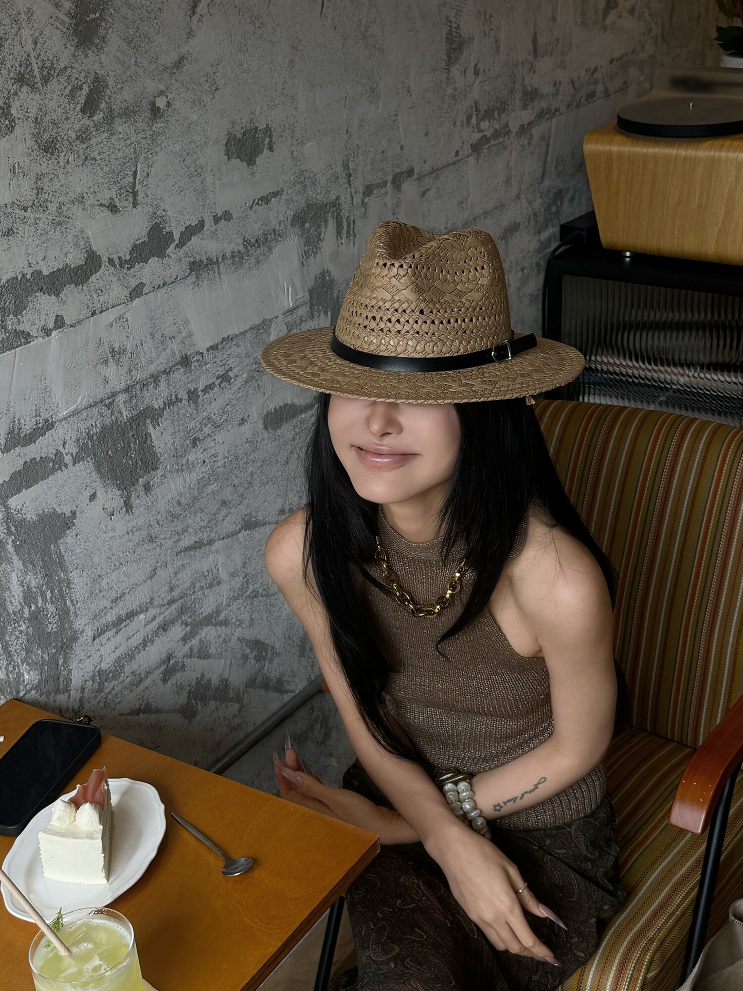 MEI SANUAN gold semi-high neck lace-up sleeveless knitted retro top - RIMA