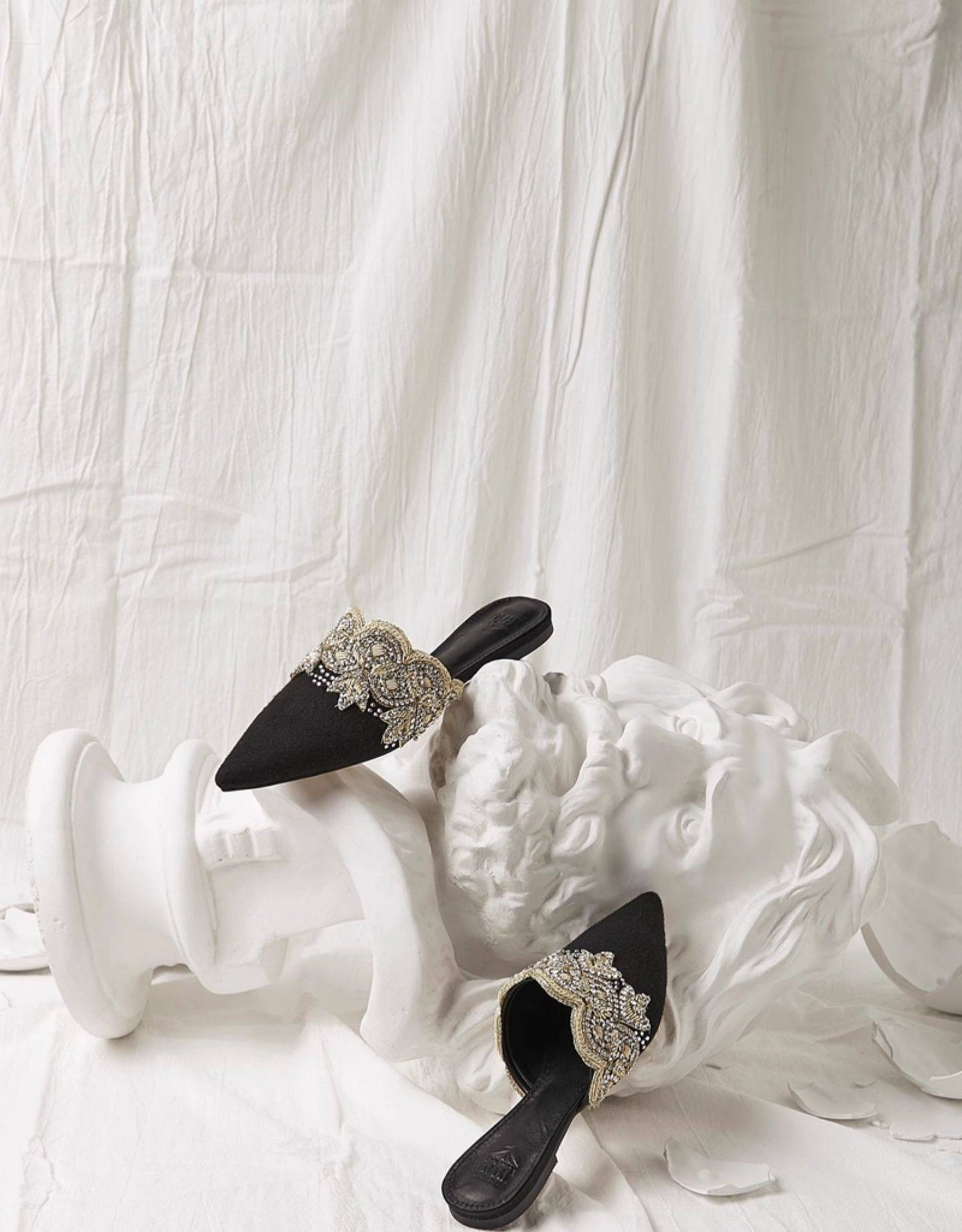 B-FEI Tone Embroidered Everest summer toe slippers-PINNO.