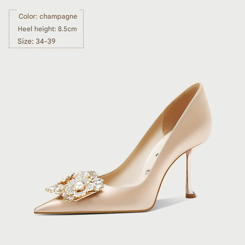 PJJUU champagne colored satin high heels - TRAIN.