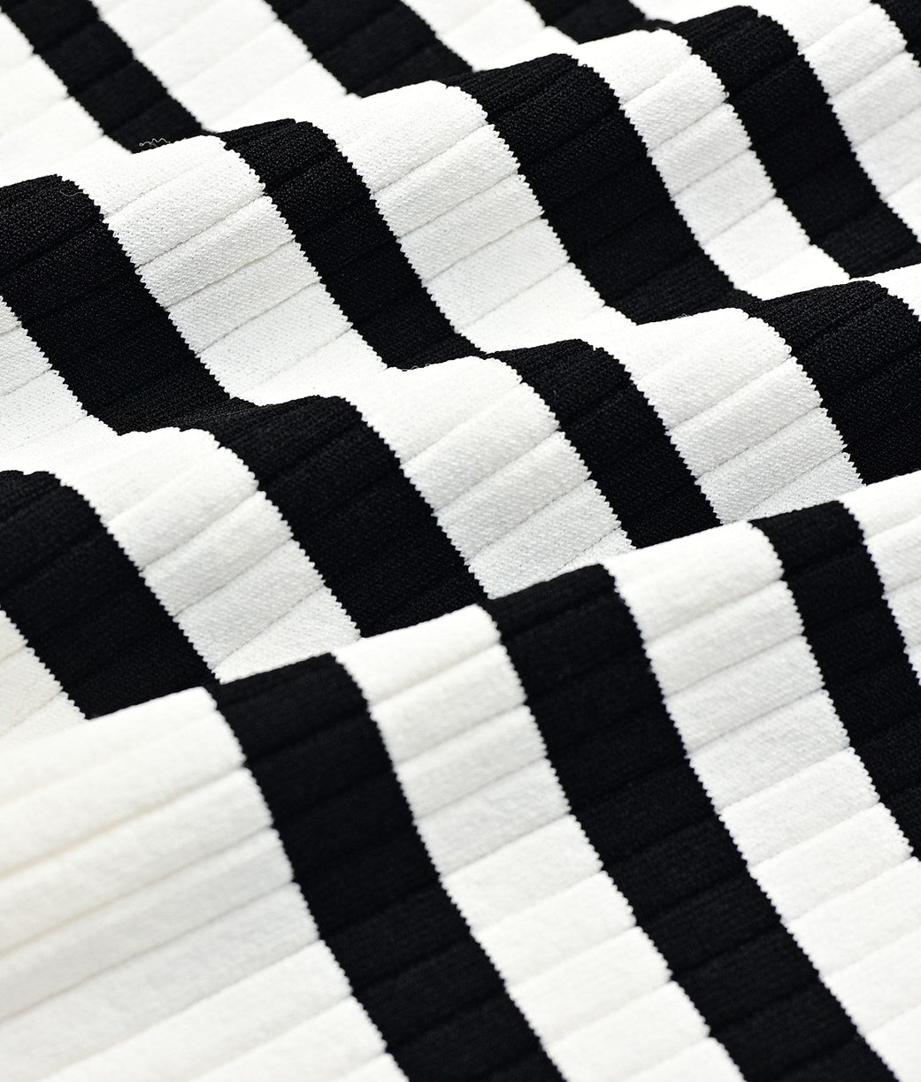 YES BY YESIR black and white striped short woolen knit top - PROJECT.