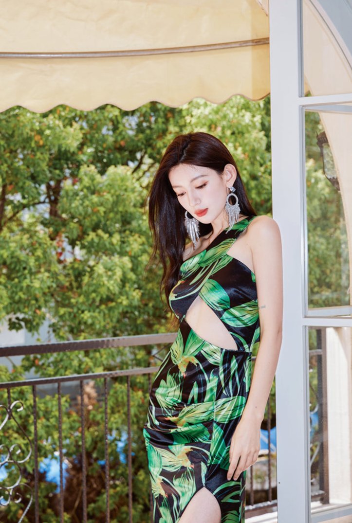 DOLLY Elegant Green Plant Print Sleeveless Slim Fit Long Slit Resort Dress-JOSEPHINA