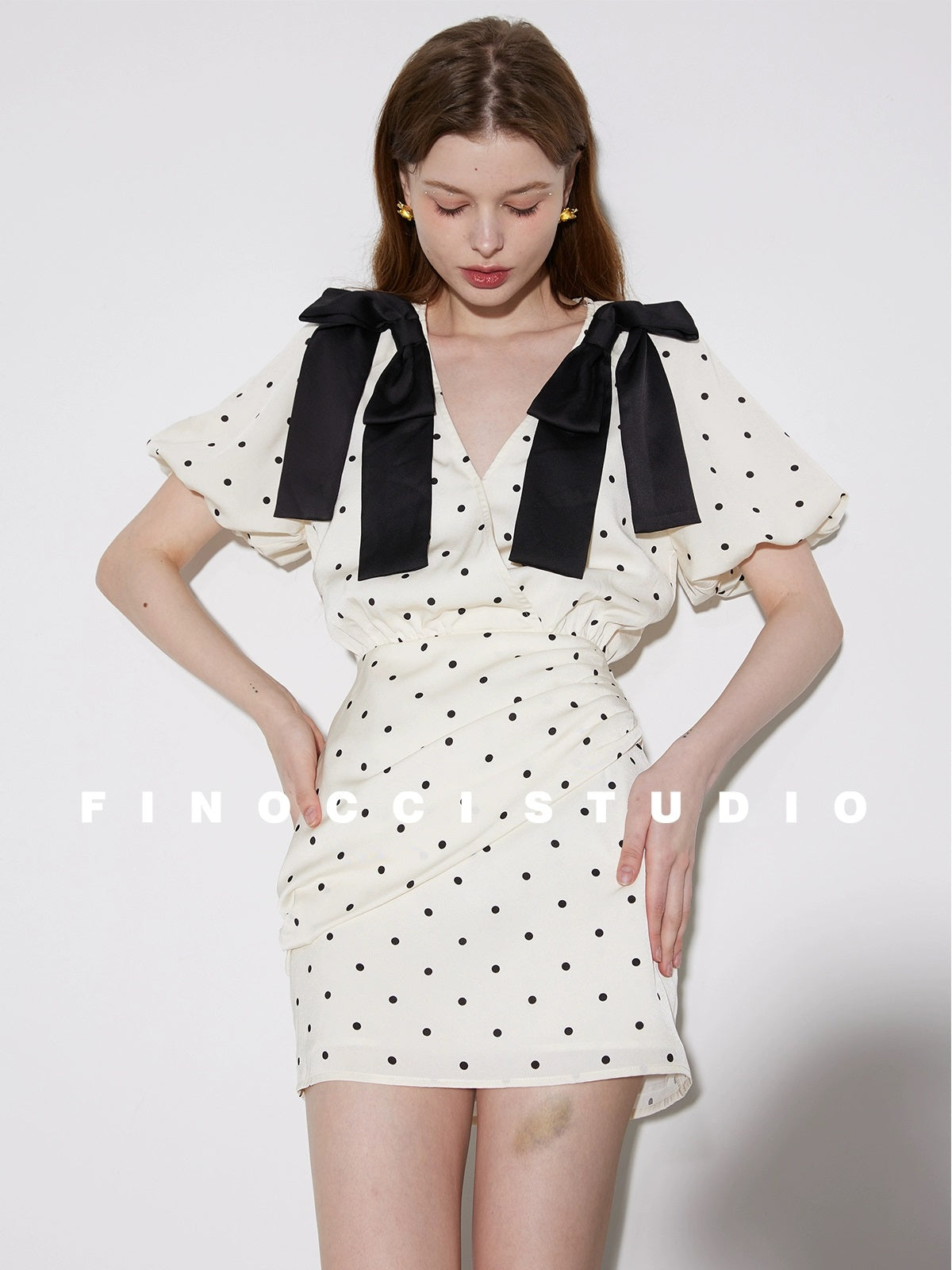 Classics Black Bow Embellishment Polka Dot Dress - Sala M / Beige Classics Black Bow Embellishment Polka Dot Dress - Sala M / Beige