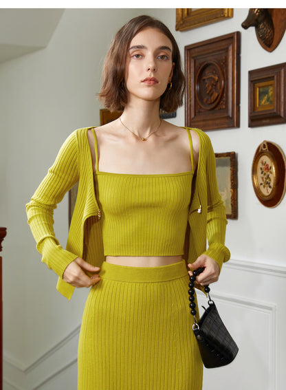 Three-piece set designed for optimal comfort and versatility skirt suit set- Jula