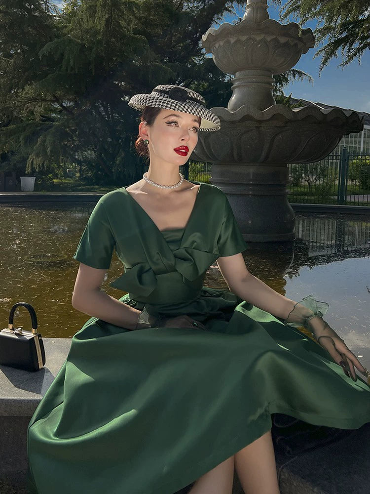 Le Palais Vintage Elegant V-Neck 50s Classic Emerald Bow Tuff Dress-Raina Le Palais Vintage Elegant V-Neck 50s Classic Emerald Bow Tuff Dress-Raina