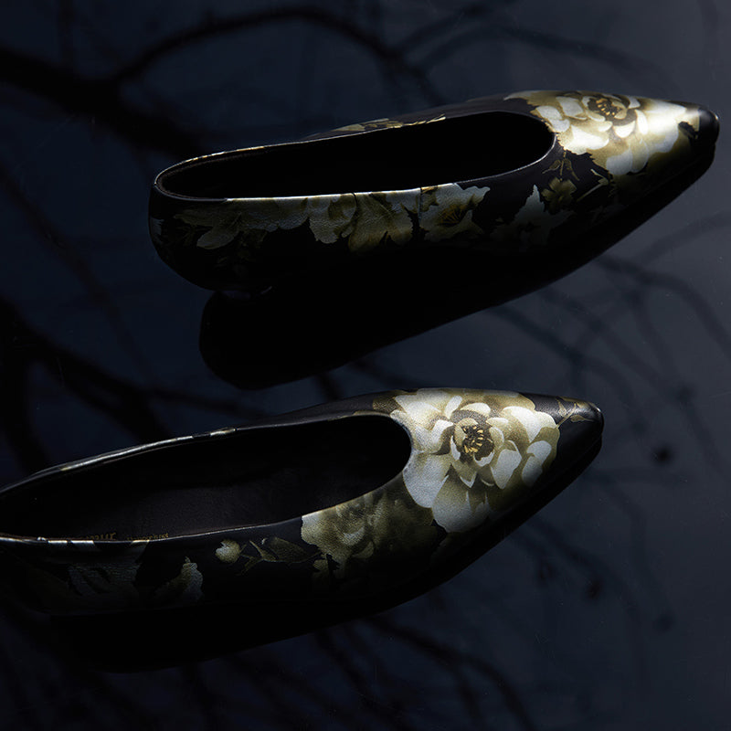 Pointed toe printed leather retro shoes - Alina