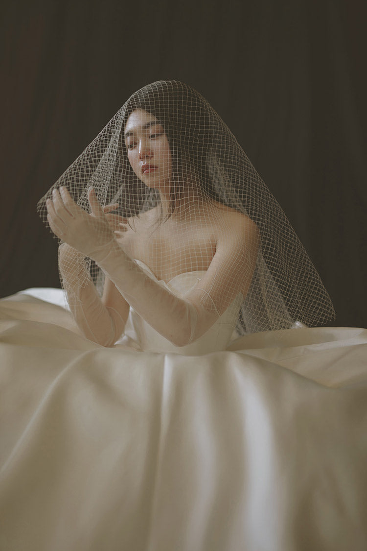 Early Spring 2023 original authentic bridal wedding dress wedding lace long gloves- Souvenir