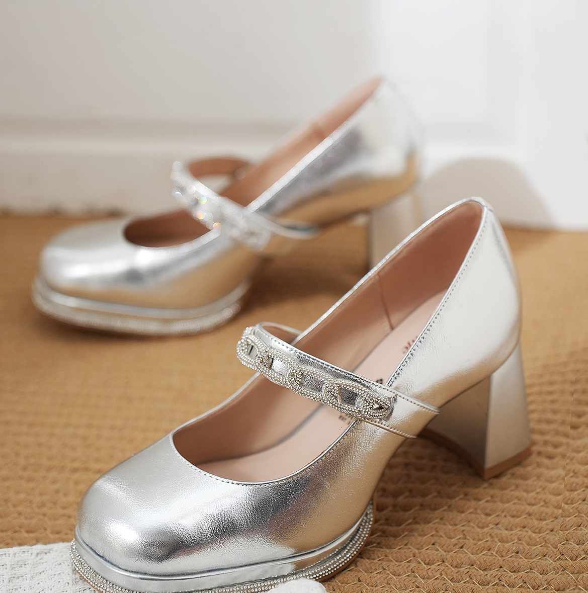 PJJUU beautiful silver mary jane thick heel - POWER.