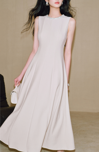 WANGXO | Sequin Silk Knit Dress with Vertical-Cut Waist A-Line Hem  SÉLI.