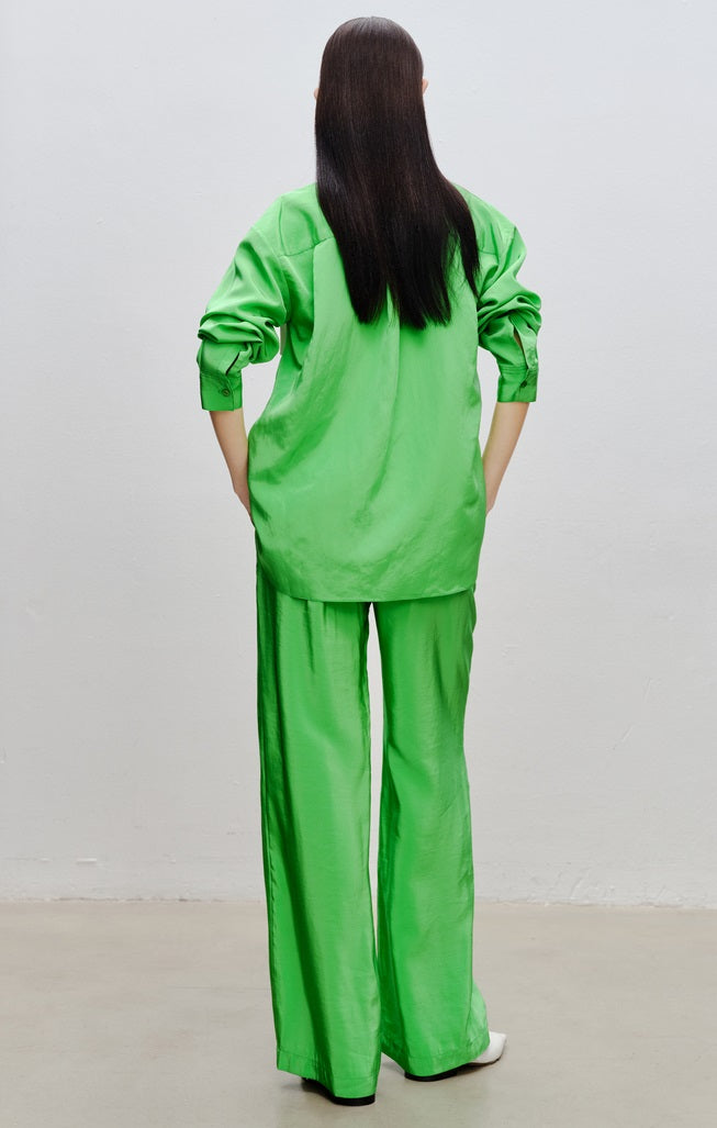 COMME MOI Lv Yan designer dopamine women's peak-necked silhouette shirts - MILA.