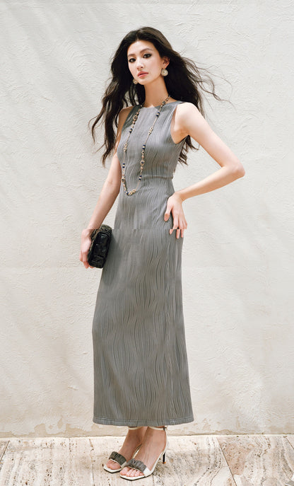 WANGXO | Textured 4D Stretch Knit Water Wave Weave Boat Neck Slim Fit Sleeveless Dress with Sculpted Flow -RÉMI