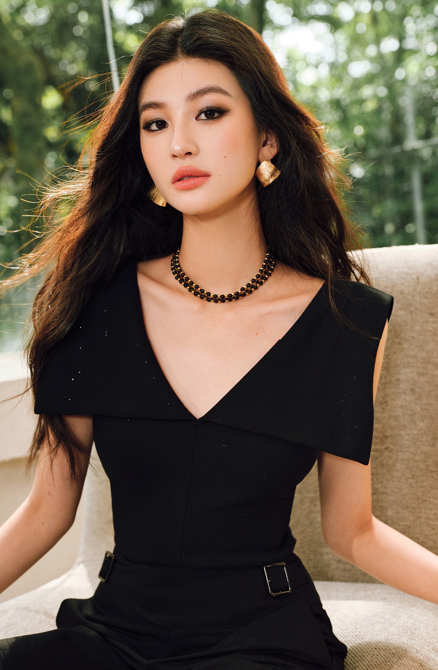 WANGXO | Fine Glitter-Sprinkled Silver High-Elastic Hemp Knit  Layered V-Neck Slim Elegant Top -SANA
