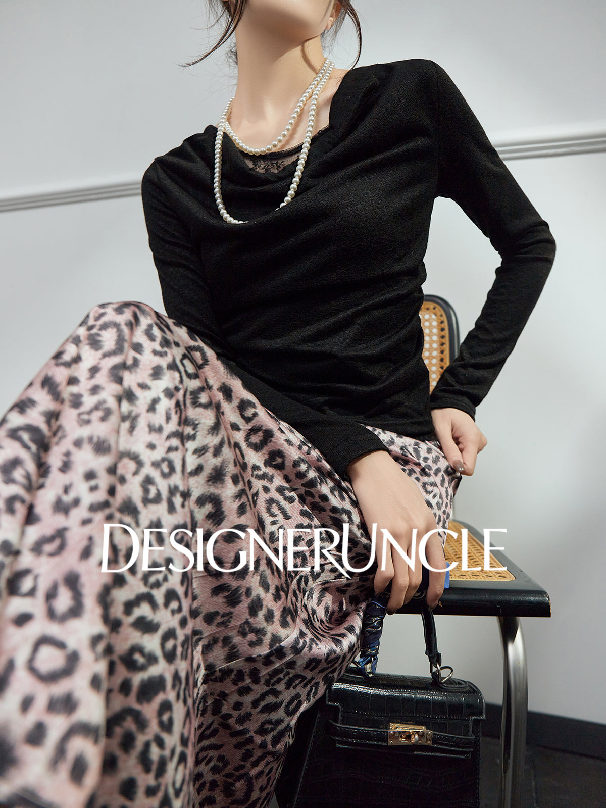 DGU |Black Sexy Lace Splicing Light Luxury Temperament Knitted Top - Brian.