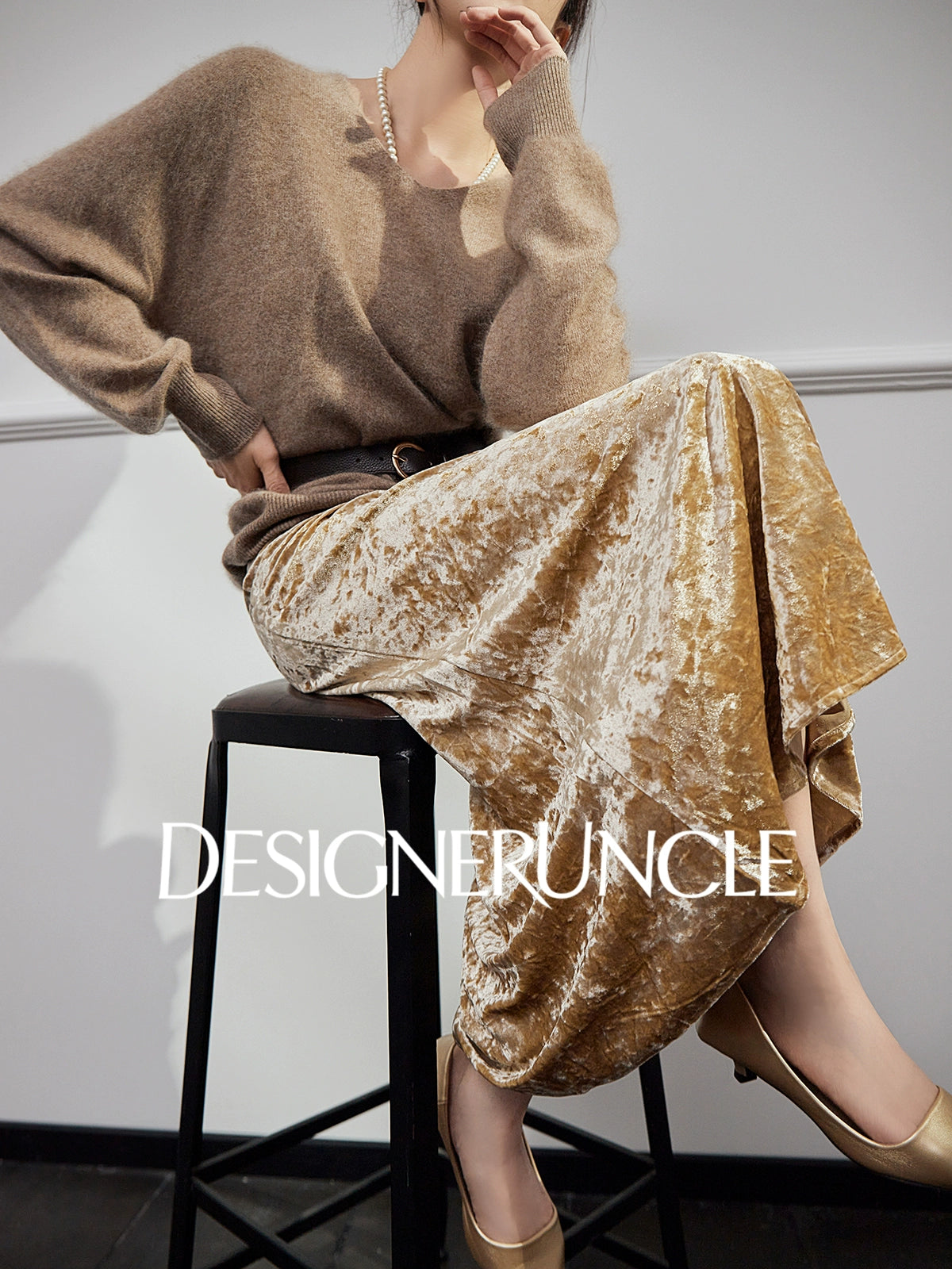 DGU "Mu Jin" khaki new retro velvet high-end slimming skirt - STOP.