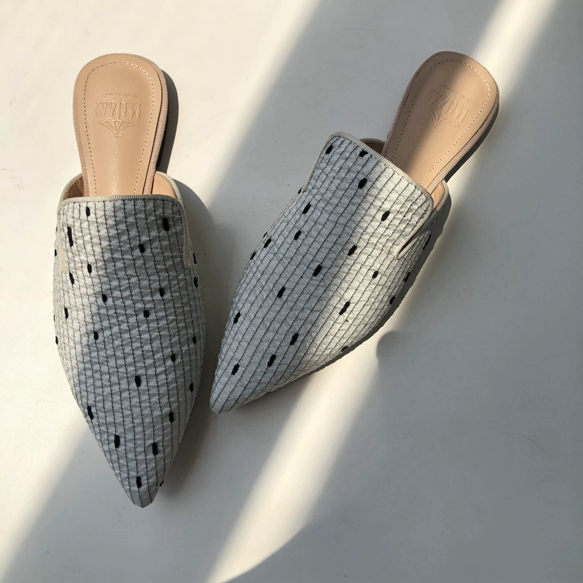 B-FEI spot designer solitary slippers special flash sale-CHAND.