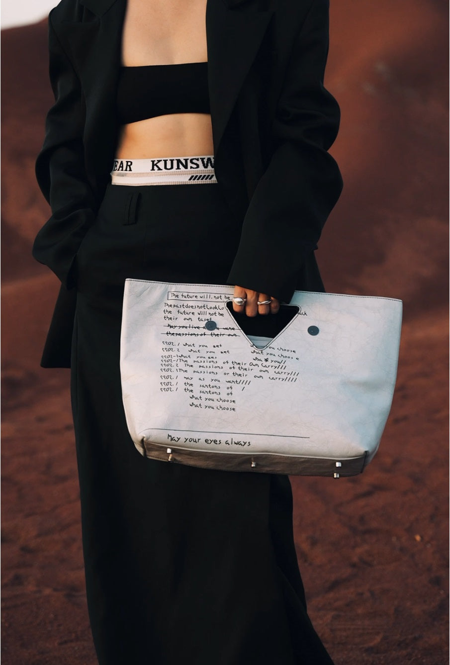 IUBALLET Turf Cobbler's Leather Tote Bag - GOLD.