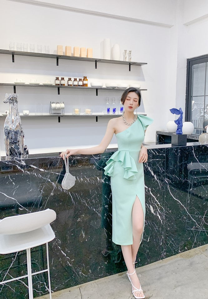 DOLLY Elegant Mint Green Slopping Shoulder Short Sleeve Long Wedding Guest Dress-RUKA