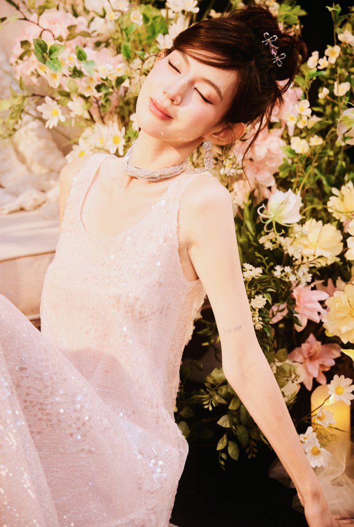 DOLLY Luxury U-Neck Sleeveless Fake Two Piece Midi Swing Dress-KASSIA