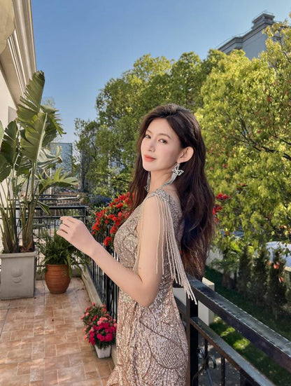 DOLLY Luxury V-Neck Sleeveless Sequin Tassel Bead Hip Hug Cocktail Dress-Poppi