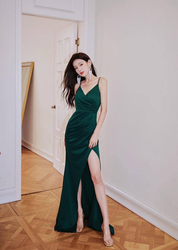 DOLLY High End Sleeveless Slim Fit High Waist Long Slit Fish Tail Cocktail Dress-KEEKEE