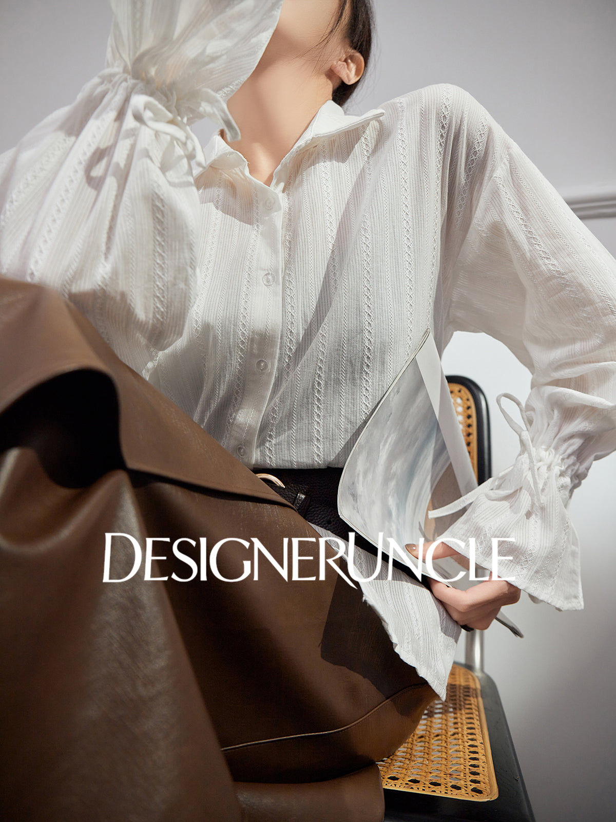 DGU "Hibiscus" white new design loose commuting versatile slimming top - ARCANE.