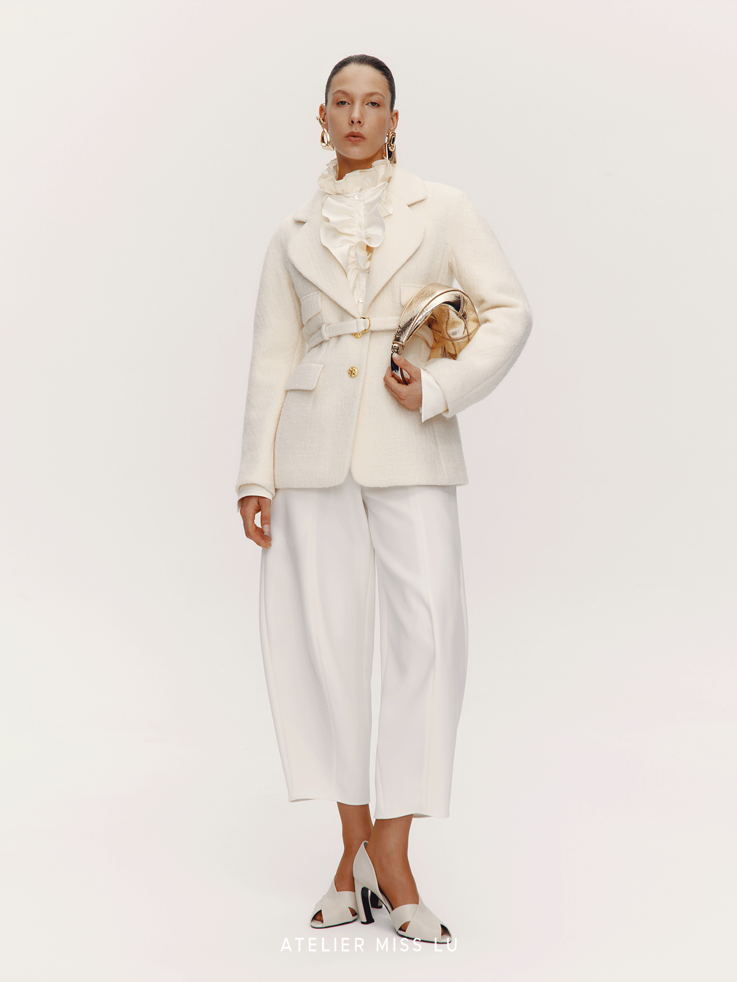 ATELIER MISS LU  intage flower buckle sheep wool blazer - RELIC.
