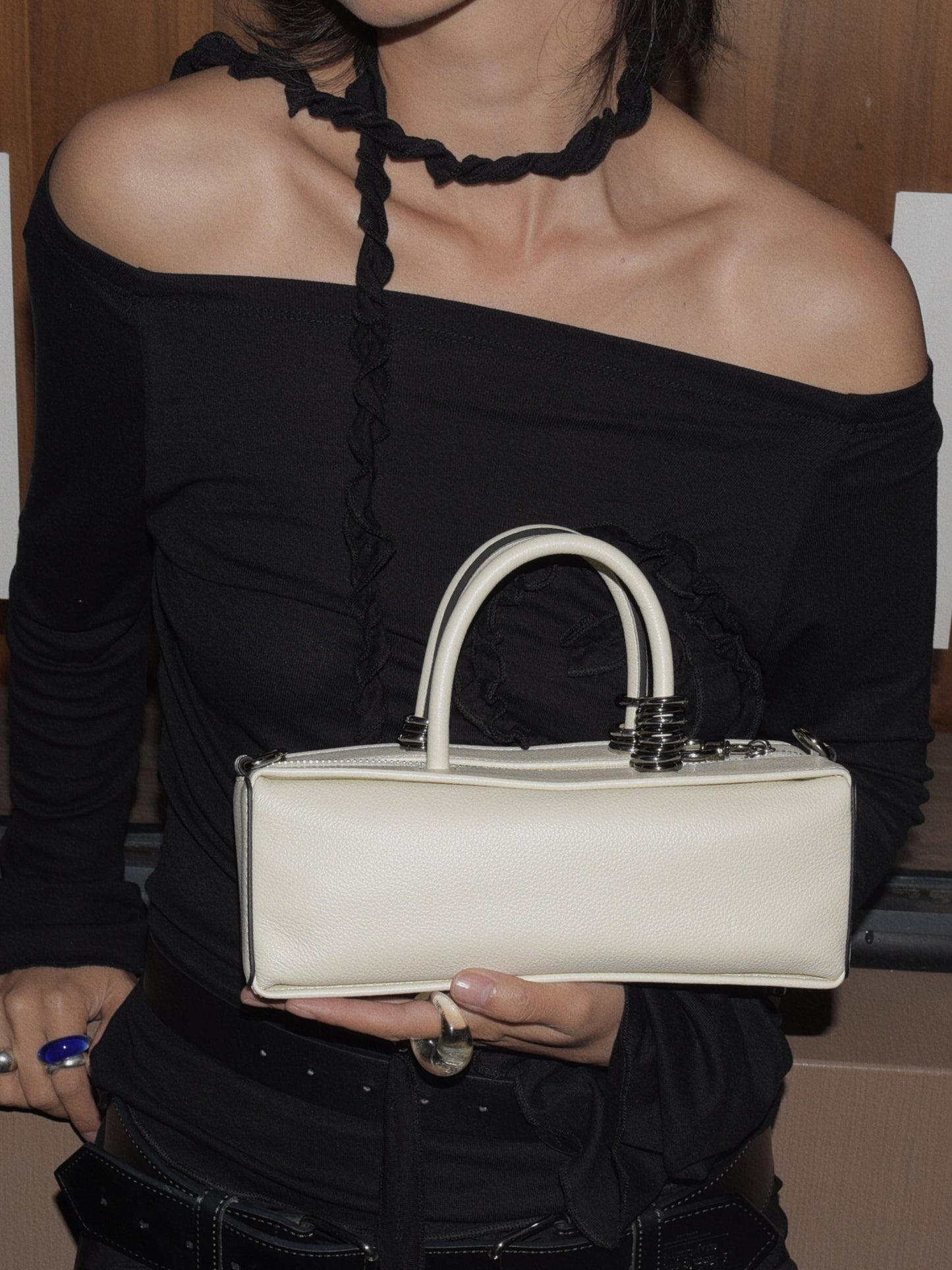 IUBALLET Chic White Black Baguette Bag - ZORA.