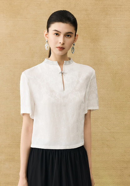 HECO Chinese Flower Embossed Disc Buckle Short Sleeve T-Shirt - BOND.