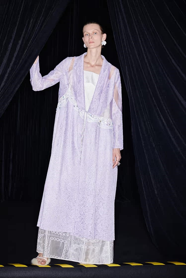 M essential Mackay designer label taro lace paneled pleated embroidery robe - HELEN.