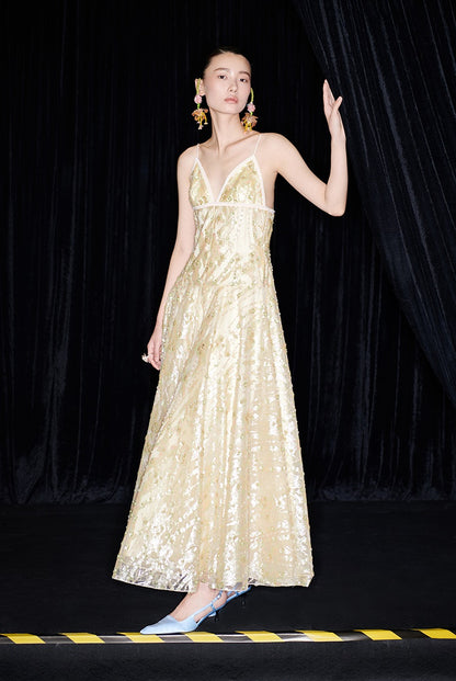 M essential Mackay designer Jinghui embroidered backless suspender dress- CAN.