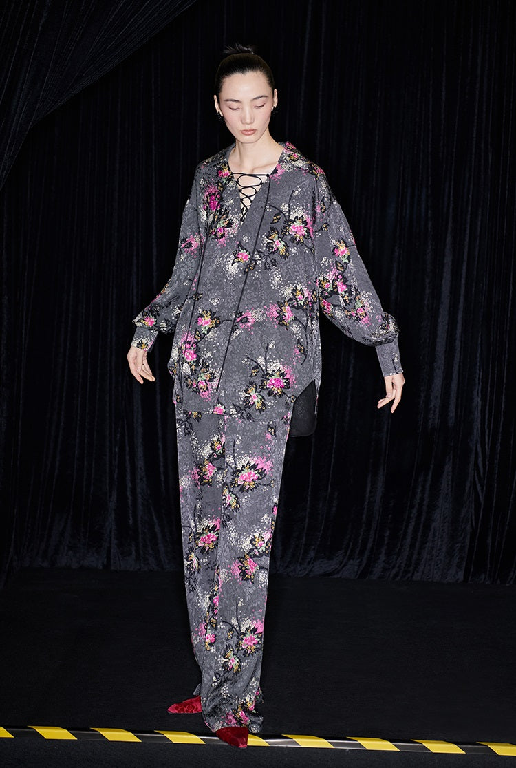 M essential Mackay designer cherry blossom print beads scissor neck loose top - NOCTAINE.