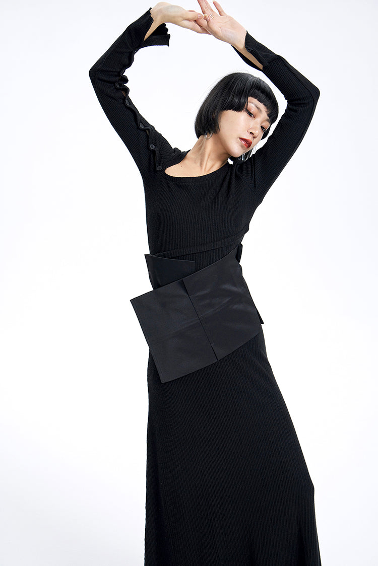 TINY IN knitted black slanted shoulder buttoned sleeves maxi dress-KURO