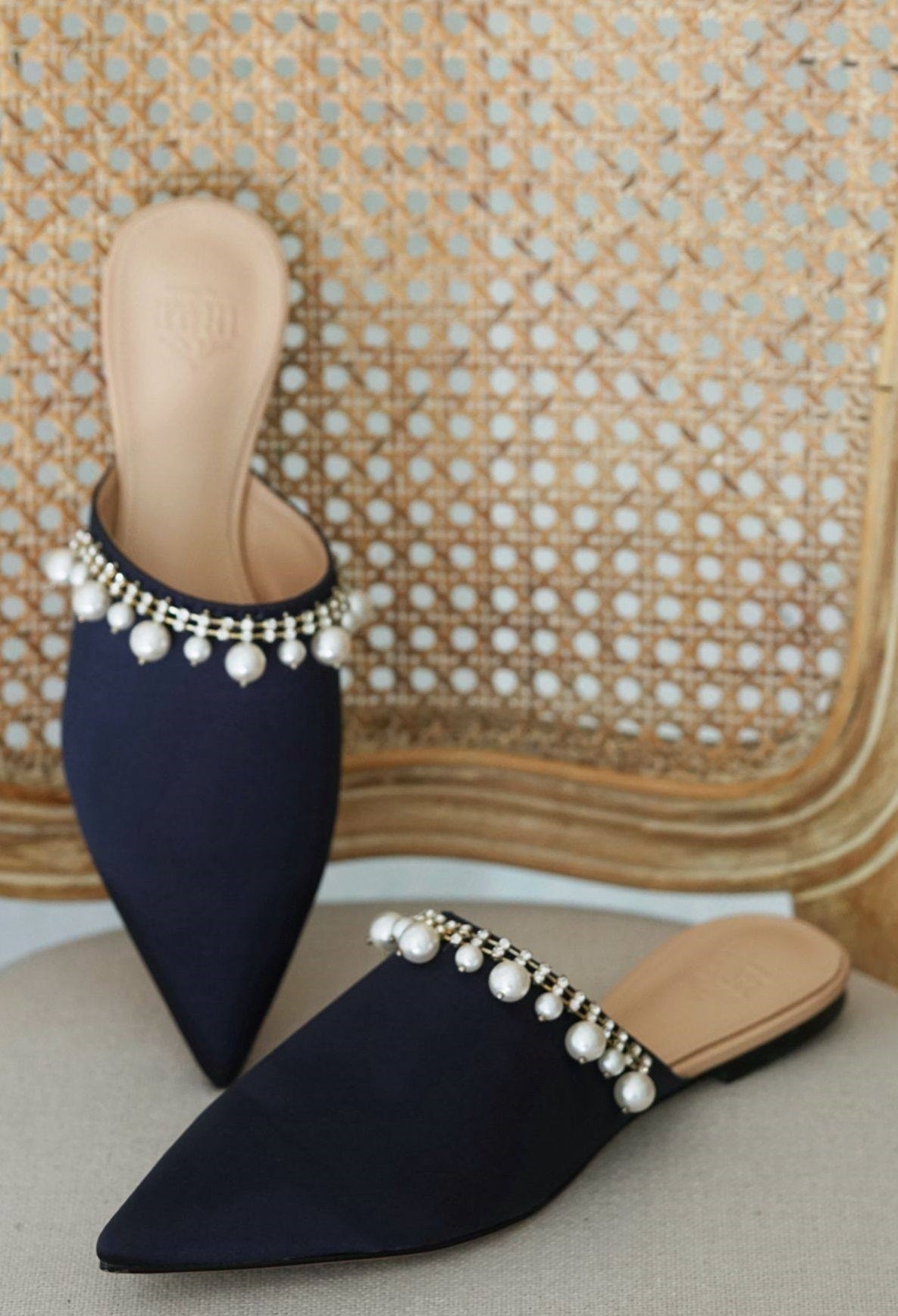 B-FEI women's handmade rhinestone pointed toe flat shoes-ELDON.