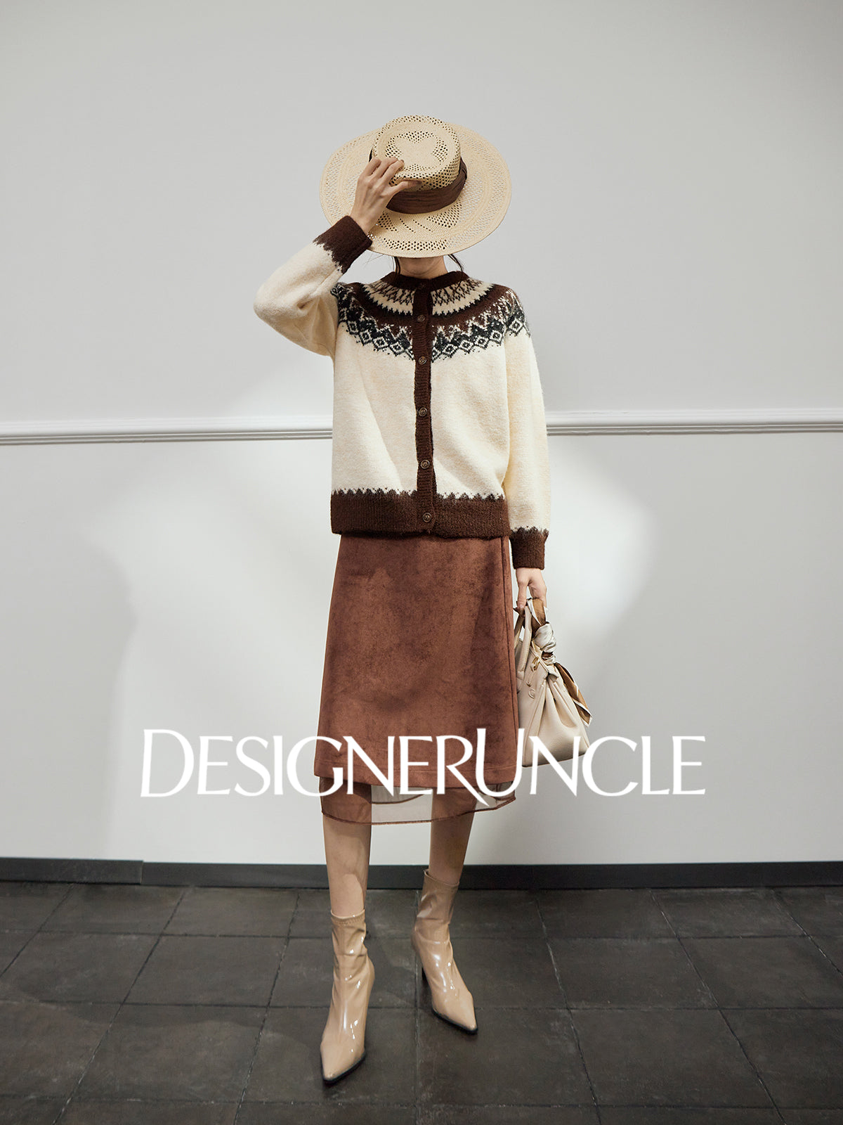 DGU| Off-white sweater fashion design soft and comfortable top - Georgia.