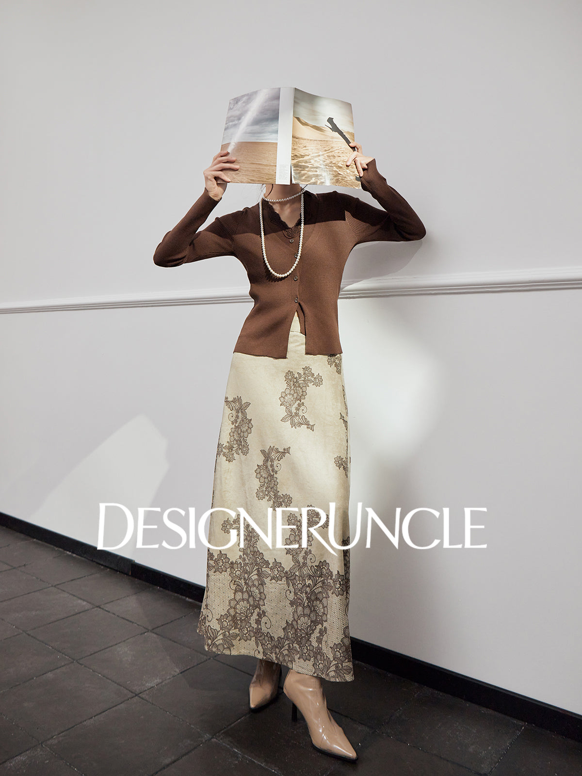 DGU "Mo Man" khaki green autumn new retro print high-waisted design skirt - MANE.