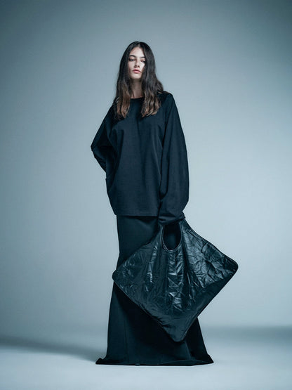 ANNAKIKI Black Structure Stitched Loose Long Sleeve Top-MUNI