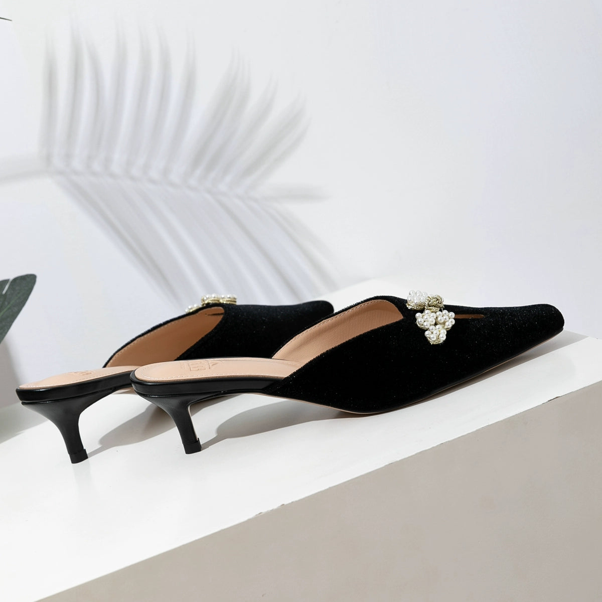 B-FEI black square toe kitten heeled Chinese shoes-OILU.