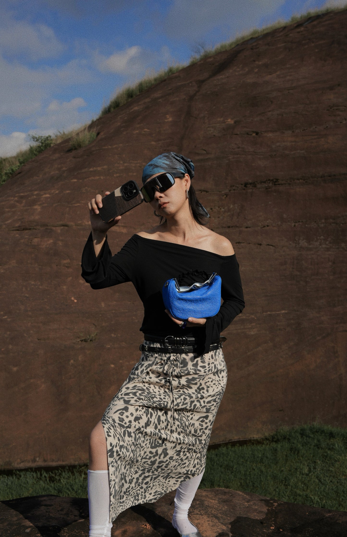 IUBALLET Quantum Gravity Metal Tote Futuristic Crossbody Bag - GUILT.