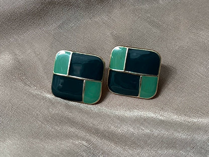 Le Palais Vintage Emerald drop glazed stud earrings-Lora.