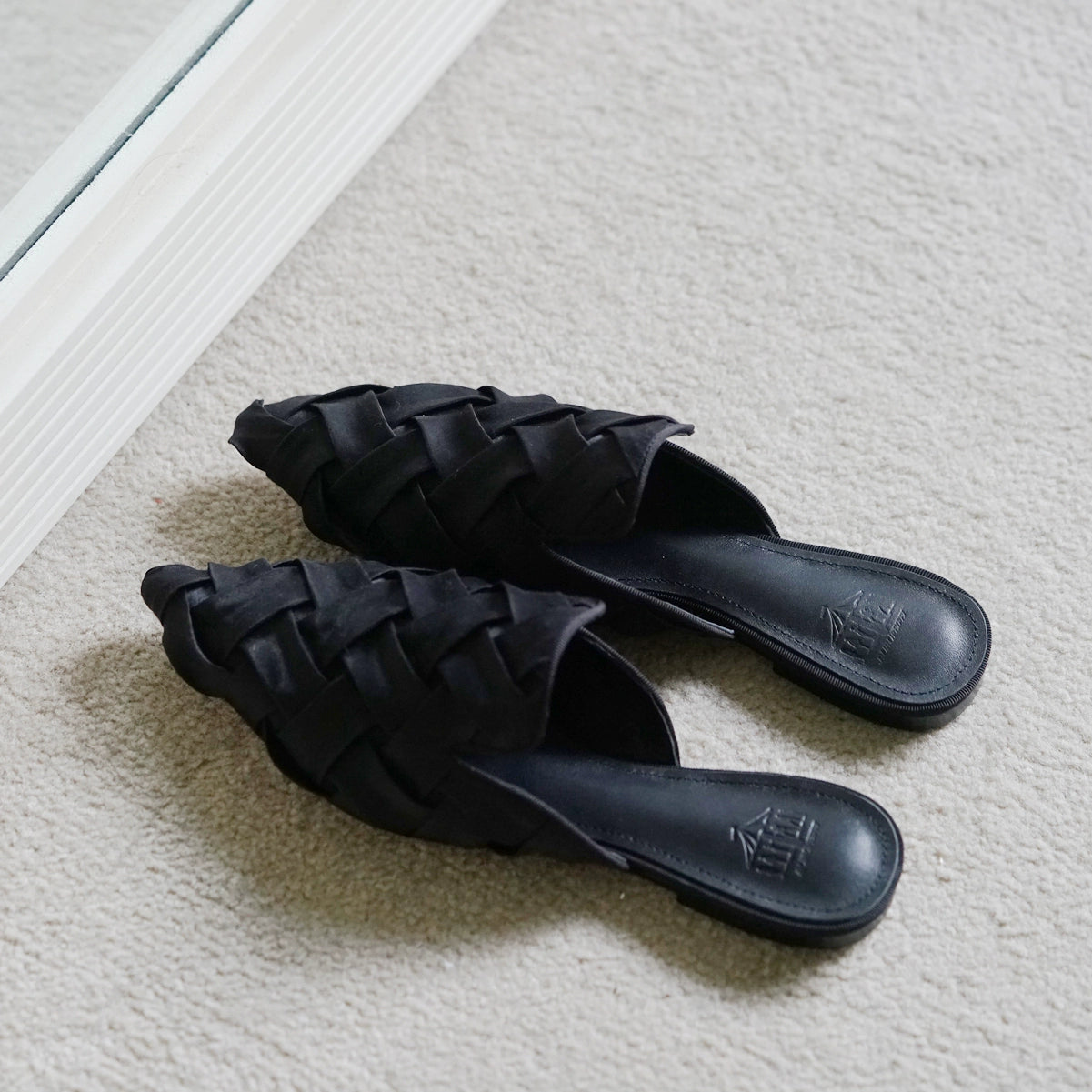 B-FEI pleated Miyake art fabric mules-WALIT.