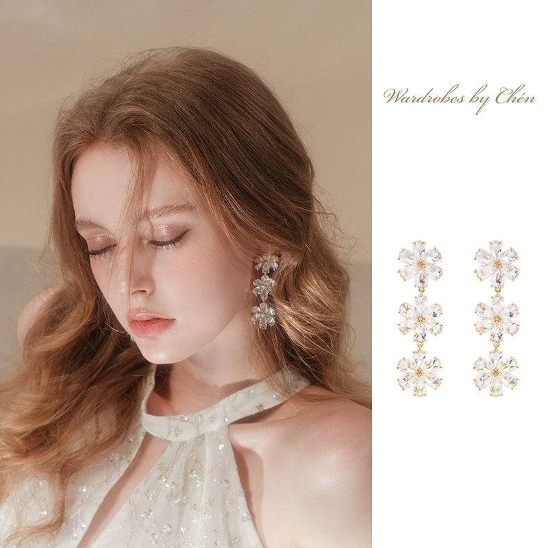 Wardrobes by Chen Elegant Gold Sun Flower Diamond Earrings-Unii