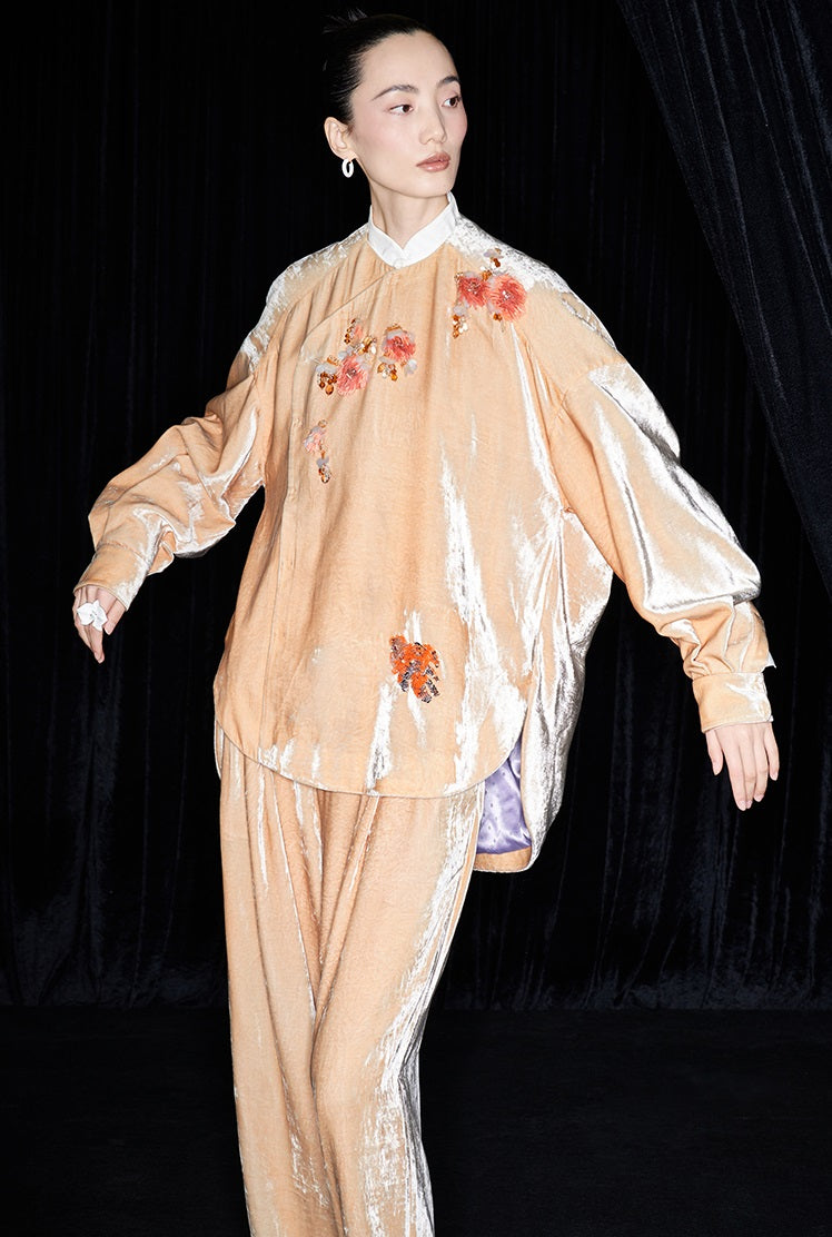 M essential Marquette Rulang velvet dahlia Thai lion goldfish studded bead shirt - BAO.