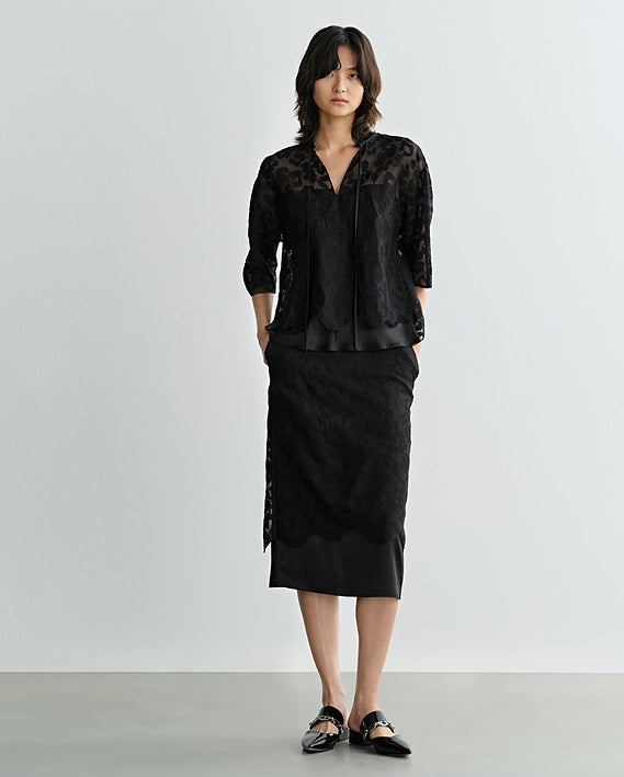 COMME MOI silk embroidered black slit midi skirt - LONDON.