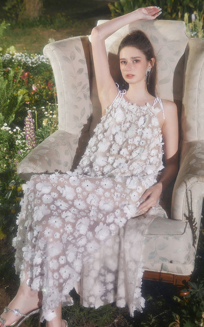 Wardrobes by Chen Elegant Off white Sleeveless Flower Wedding Dress-Babie