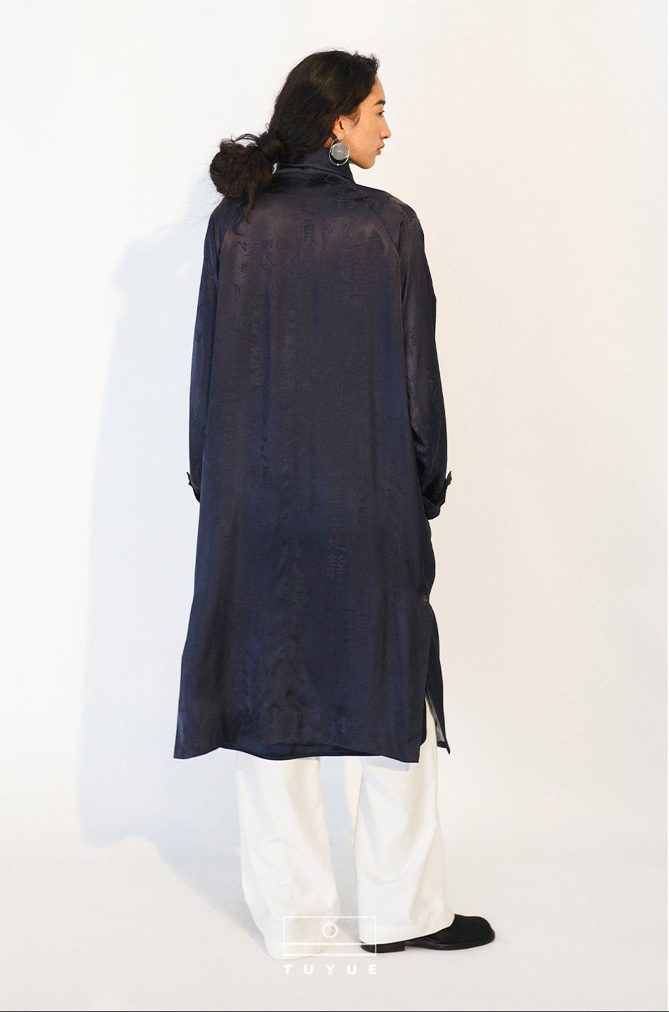 TUYUE Dark Blue Silk Streamer Satin Silhouette Long Trench Coat - BONNIE.